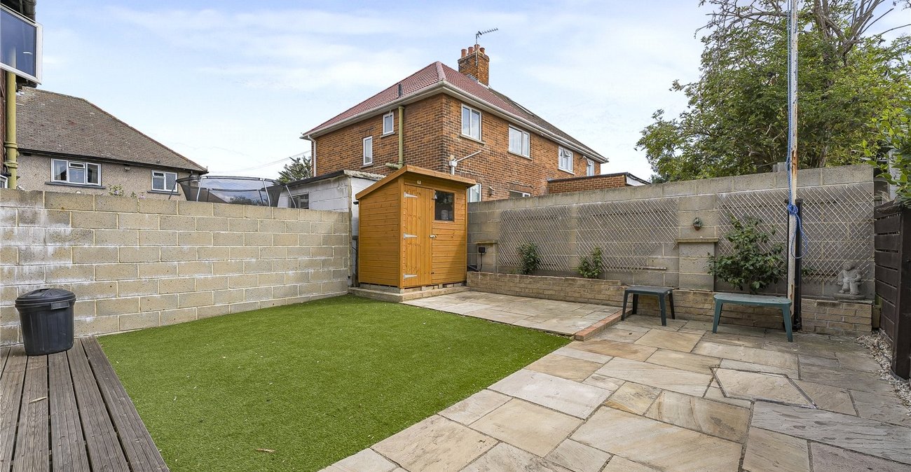 2 bedroom house for sale in Dartford | Robinson Jackson