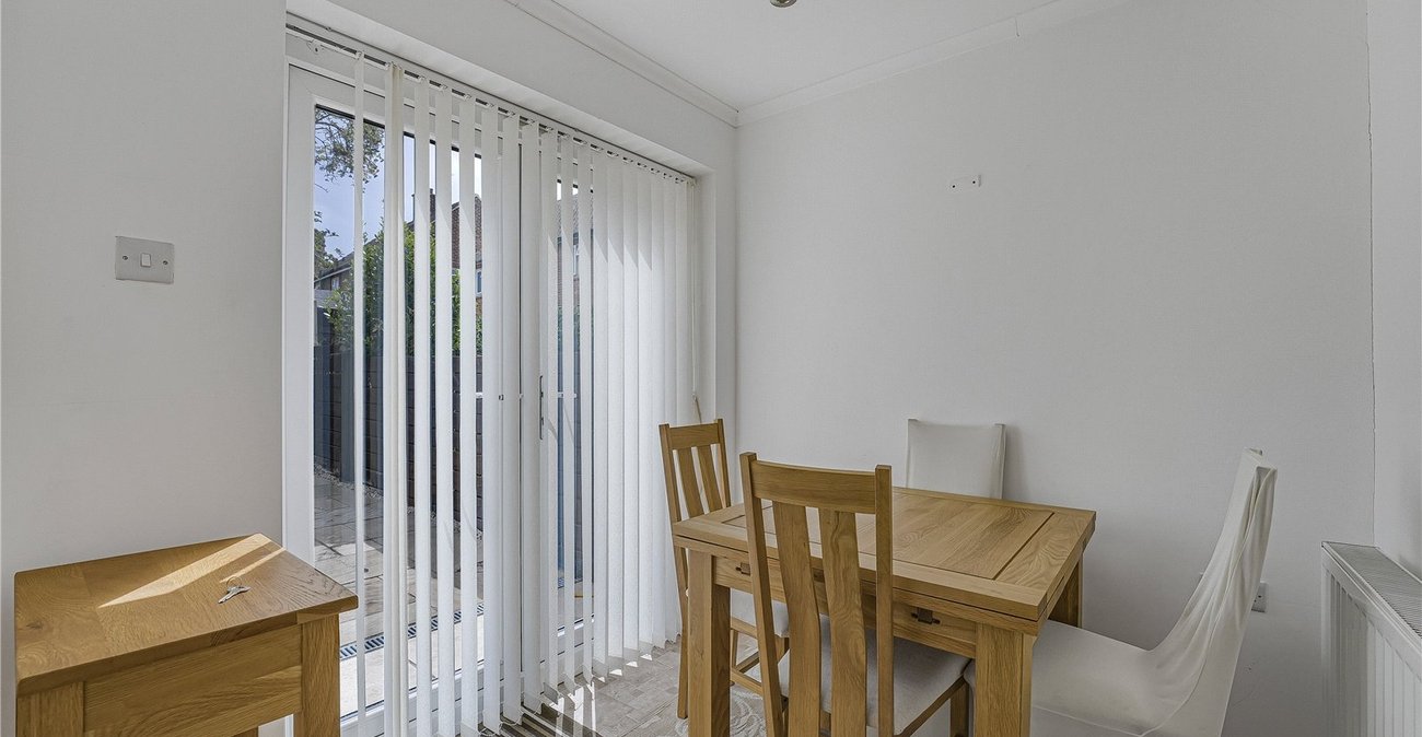 2 bedroom house for sale in Dartford | Robinson Jackson