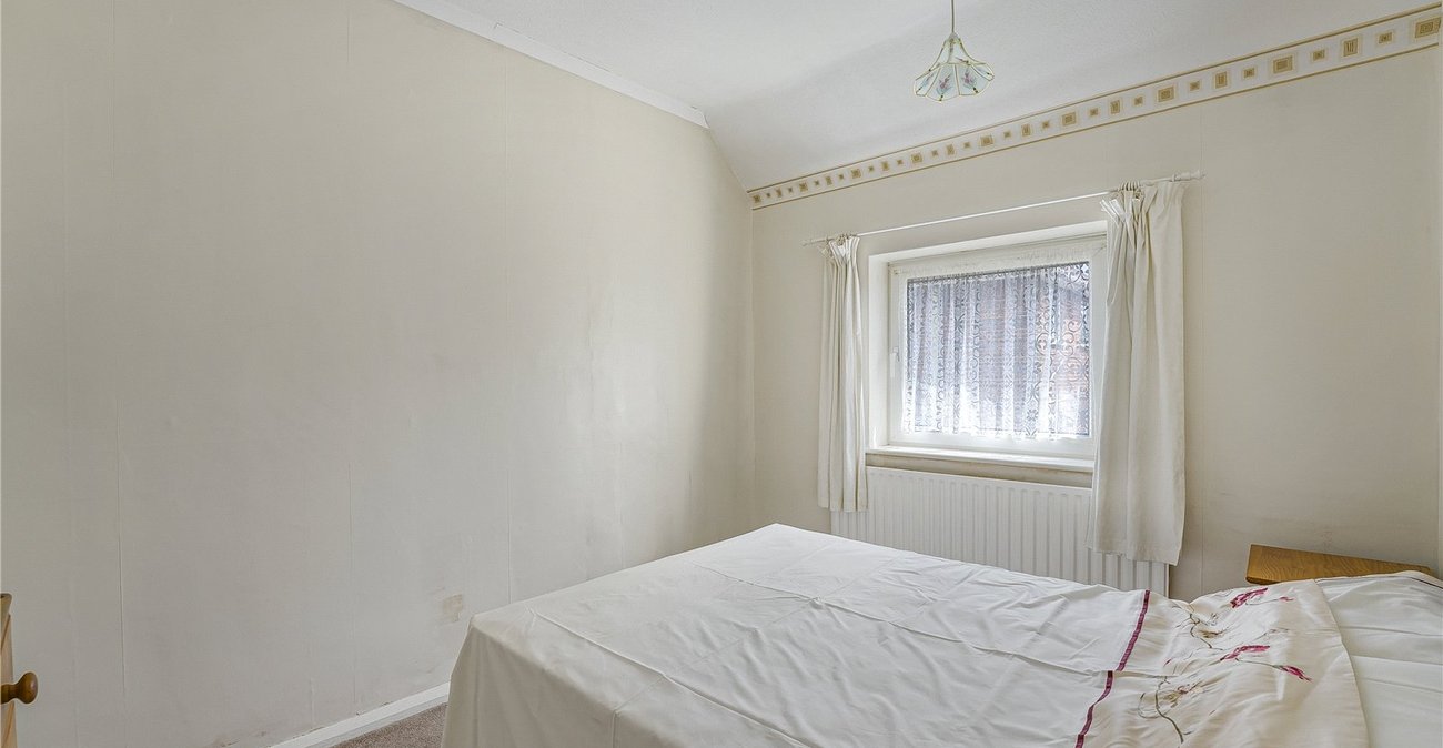 2 bedroom house for sale in Dartford | Robinson Jackson