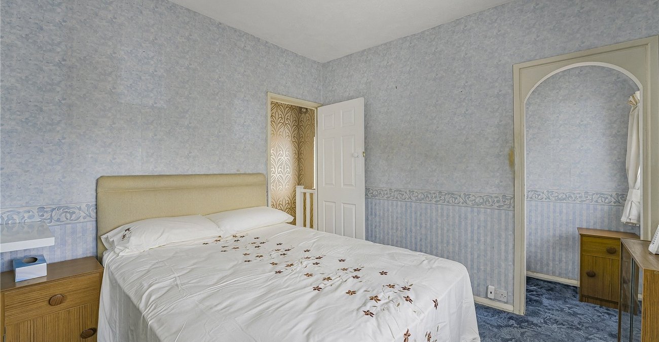 2 bedroom house for sale in Dartford | Robinson Jackson