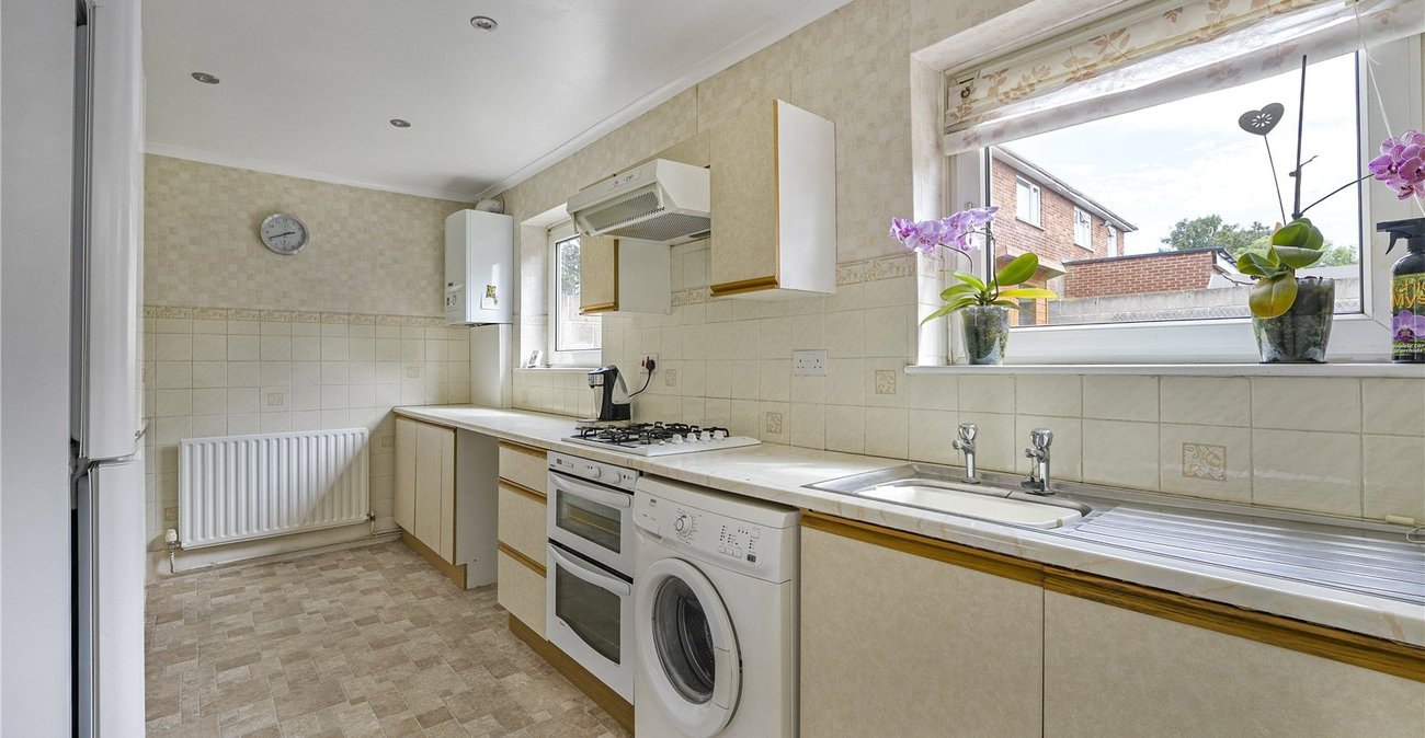 2 bedroom house for sale in Dartford | Robinson Jackson