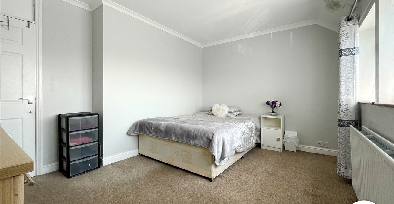 3 bedroom house for sale in Rochester | Robinson Michael & Jackson