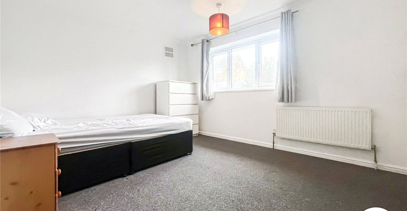 3 bedroom house for sale in Rochester | Robinson Michael & Jackson