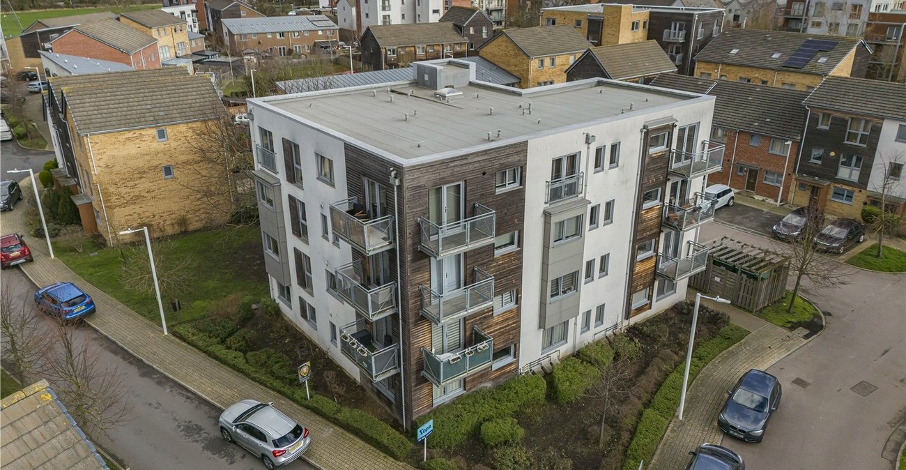 2 bedroom property for sale in Dartford | Robinson Jackson