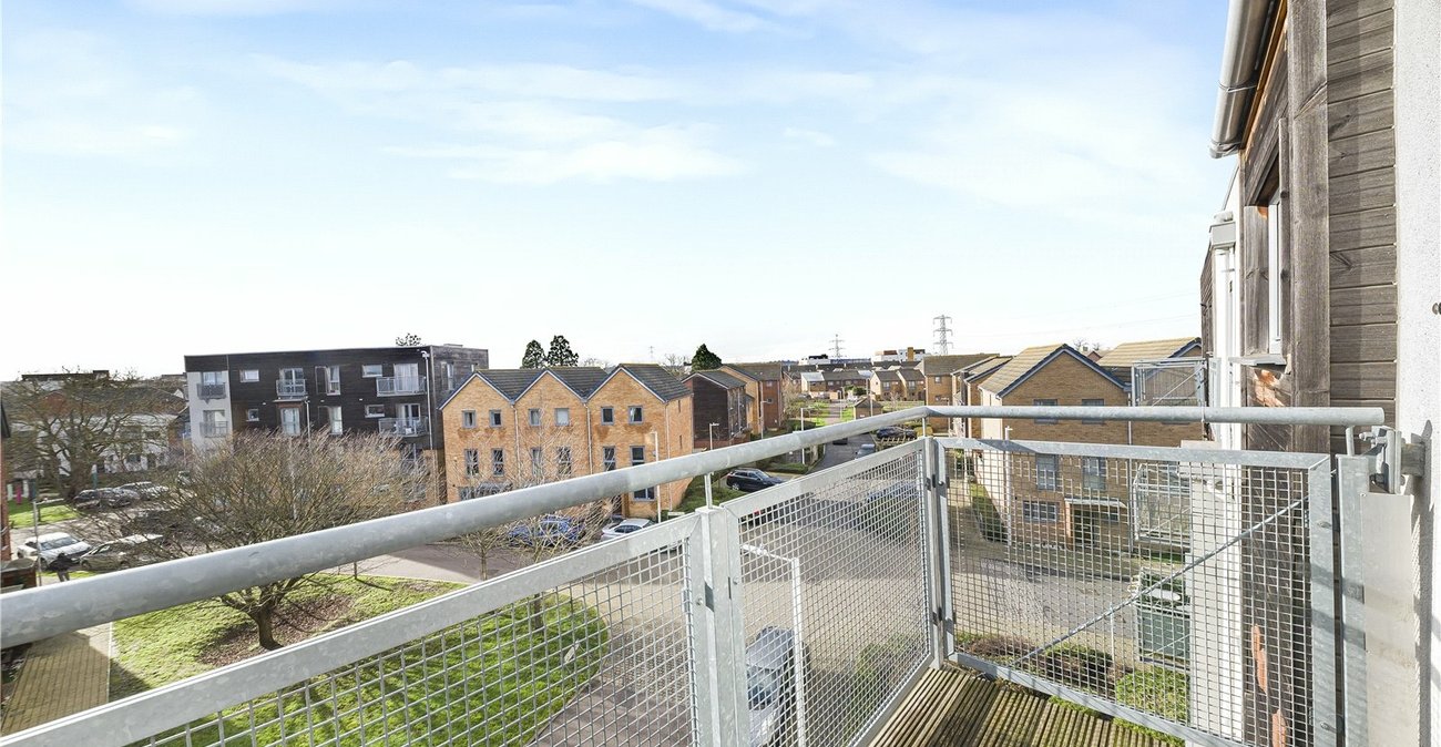 2 bedroom property for sale in Dartford | Robinson Jackson