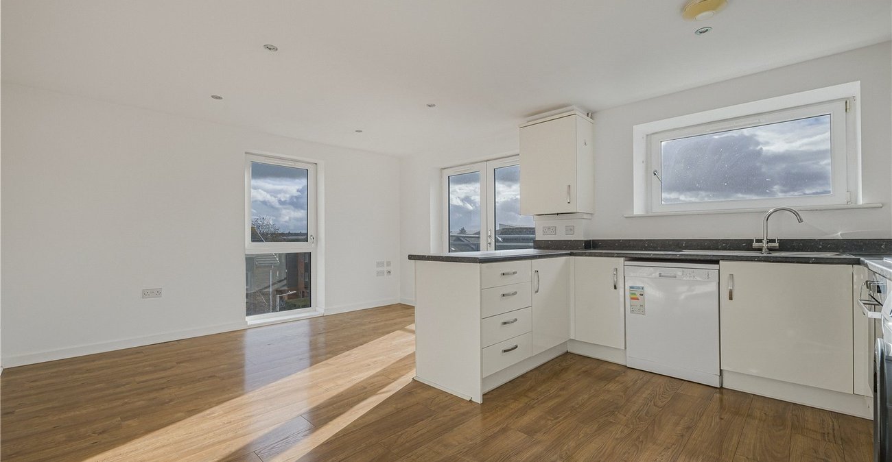 2 bedroom property for sale in Dartford | Robinson Jackson