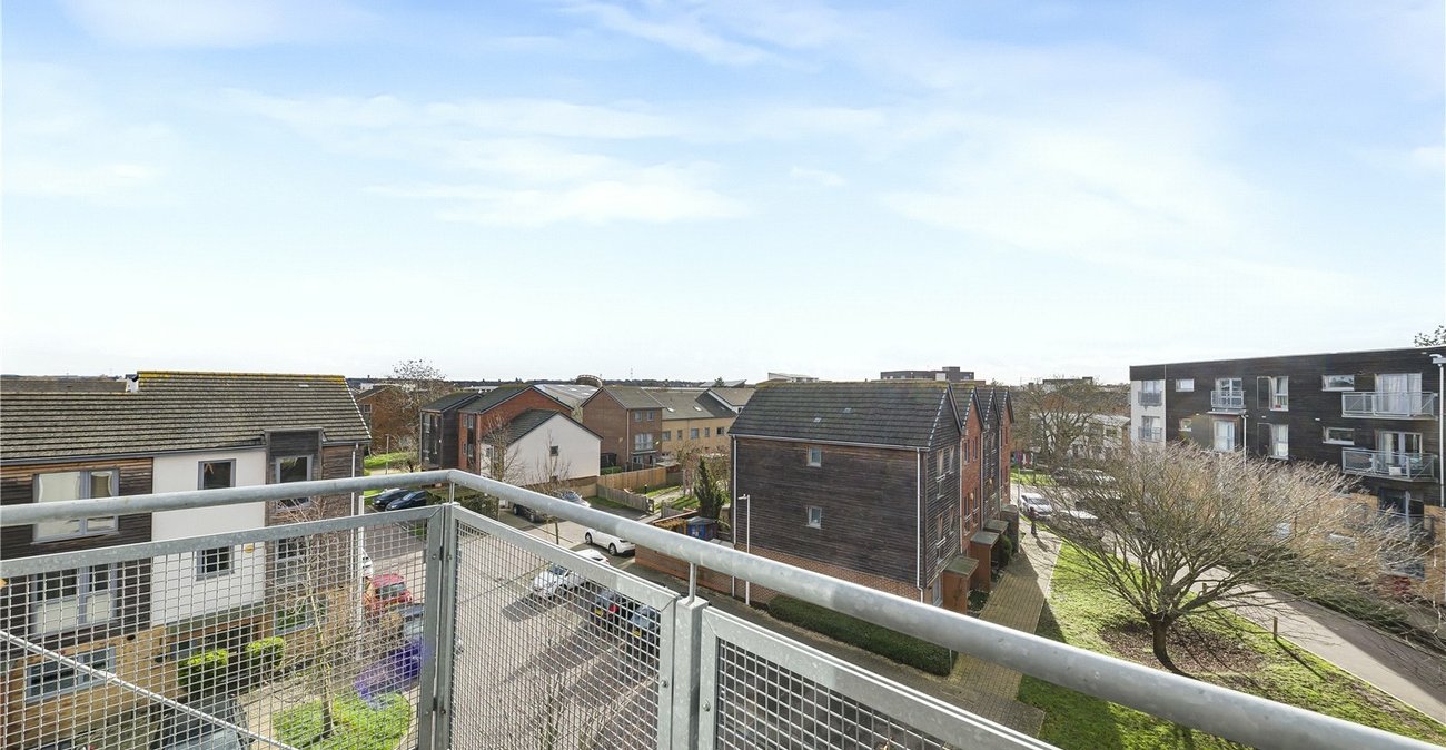 2 bedroom property for sale in Dartford | Robinson Jackson