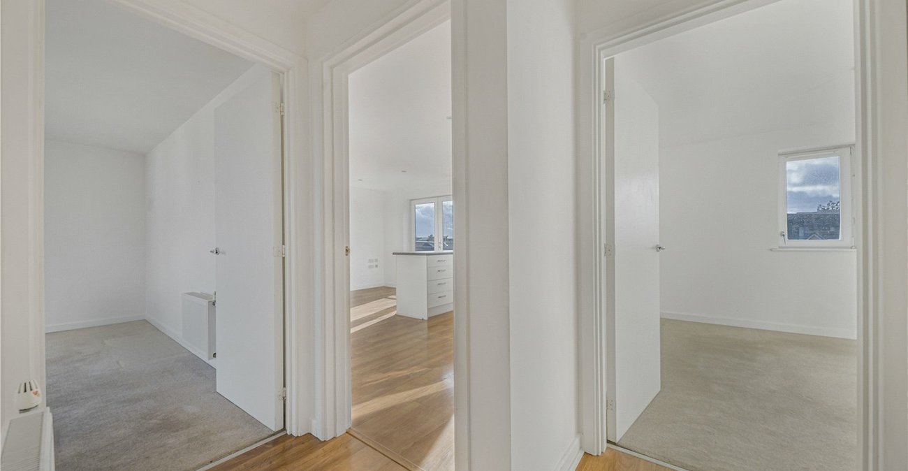 2 bedroom property for sale in Dartford | Robinson Jackson