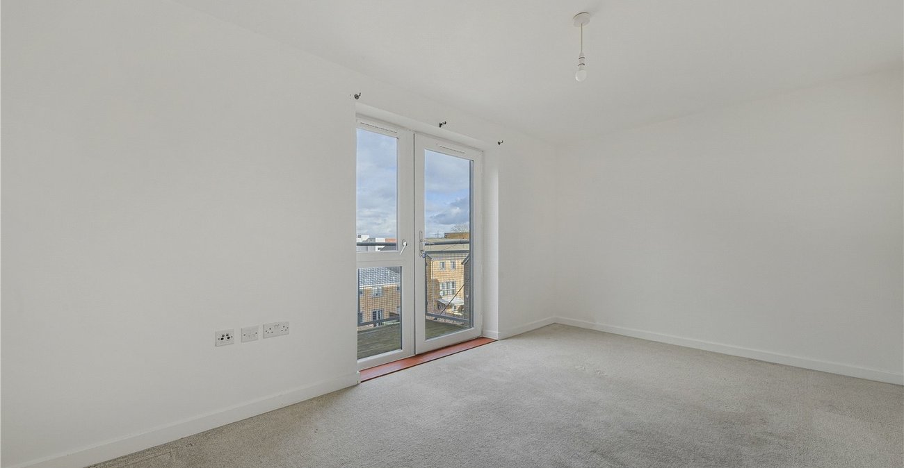 2 bedroom property for sale in Dartford | Robinson Jackson