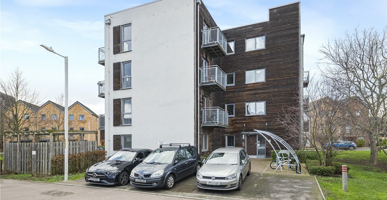 2 bedroom property for sale in Dartford | Robinson Jackson