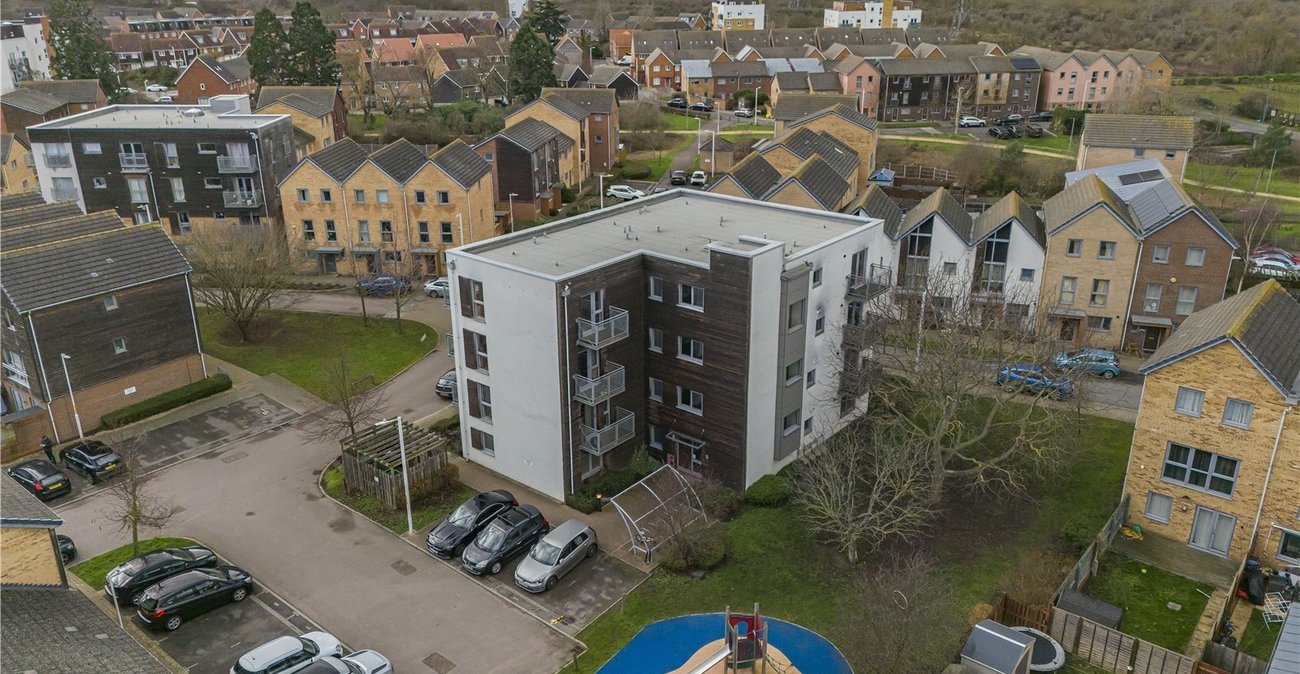 2 bedroom property for sale in Dartford | Robinson Jackson