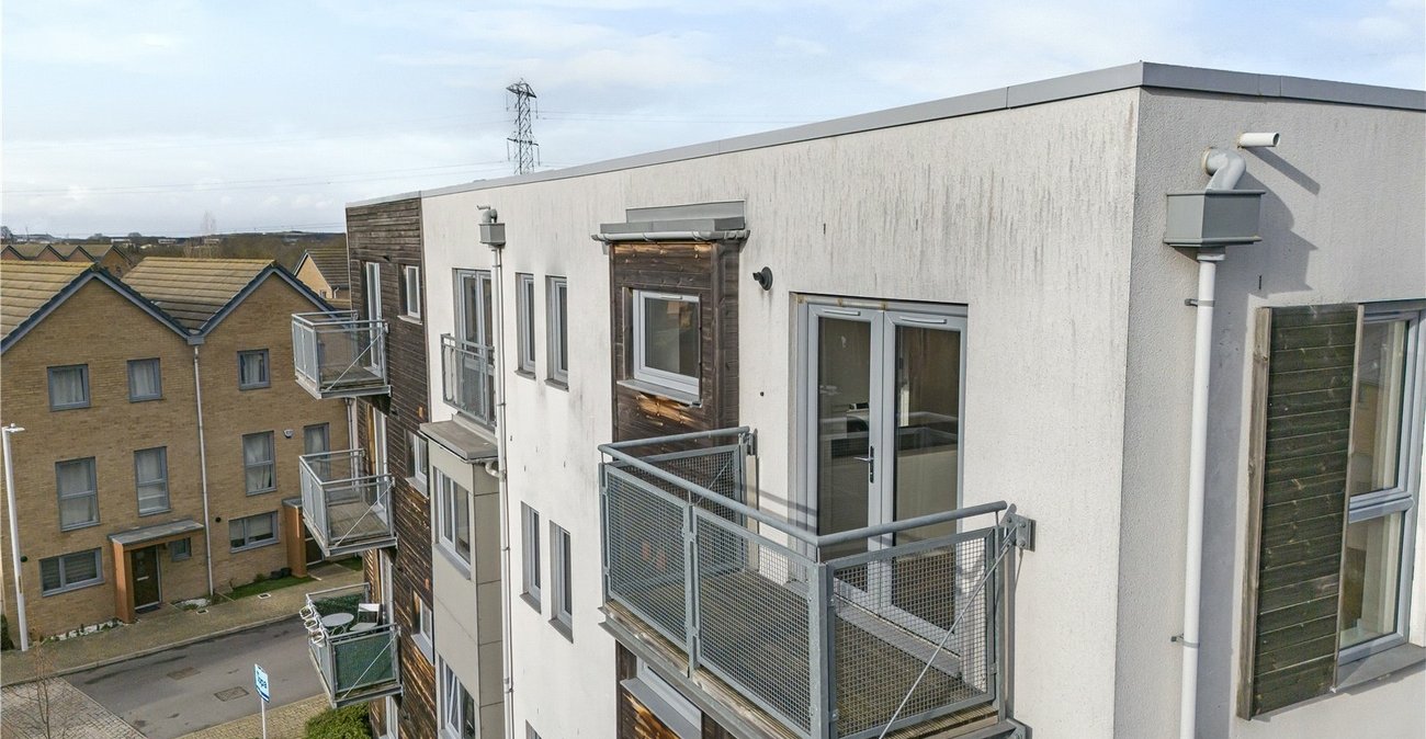 2 bedroom property for sale in Dartford | Robinson Jackson