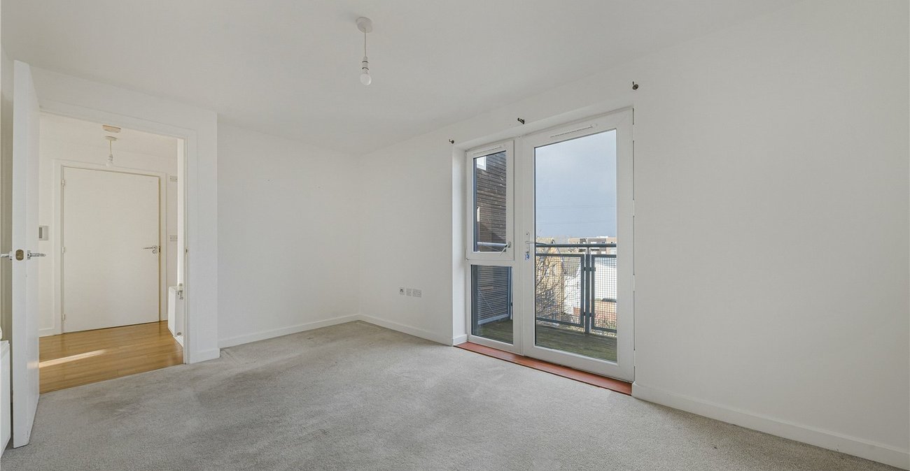 2 bedroom property for sale in Dartford | Robinson Jackson