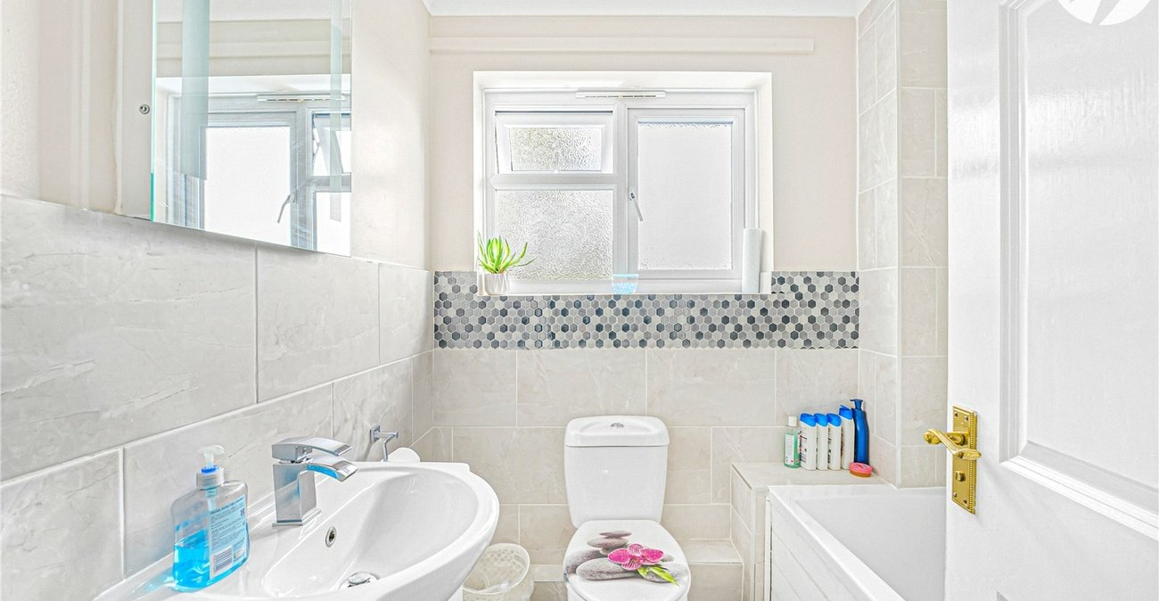 3 bedroom house for sale in Darenth | Robinson Jackson