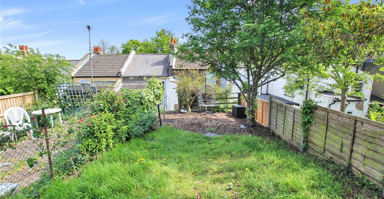 2 bedroom house for sale in Plumstead | Robinson Jackson