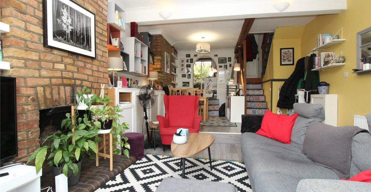 2 bedroom house for sale in Plumstead | Robinson Jackson