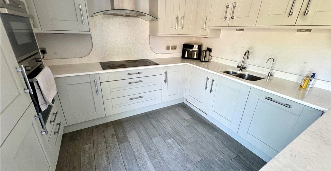 4 bedroom house for sale in Petts Wood | Robinson Jackson