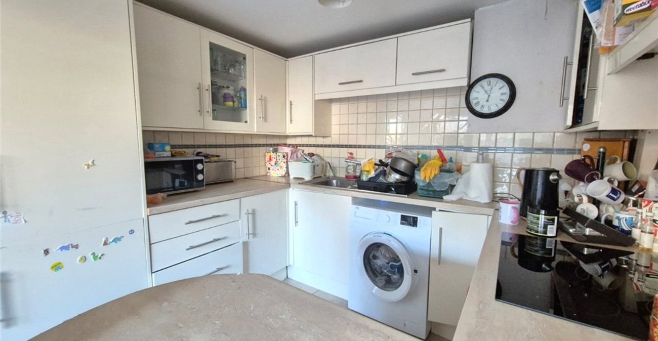 3 bedroom property for sale in St Mary Cray | Robinson Jackson