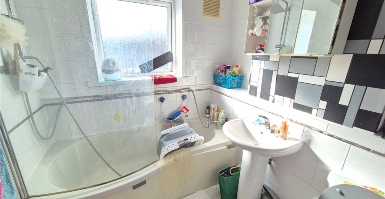 3 bedroom property for sale in St Mary Cray | Robinson Jackson