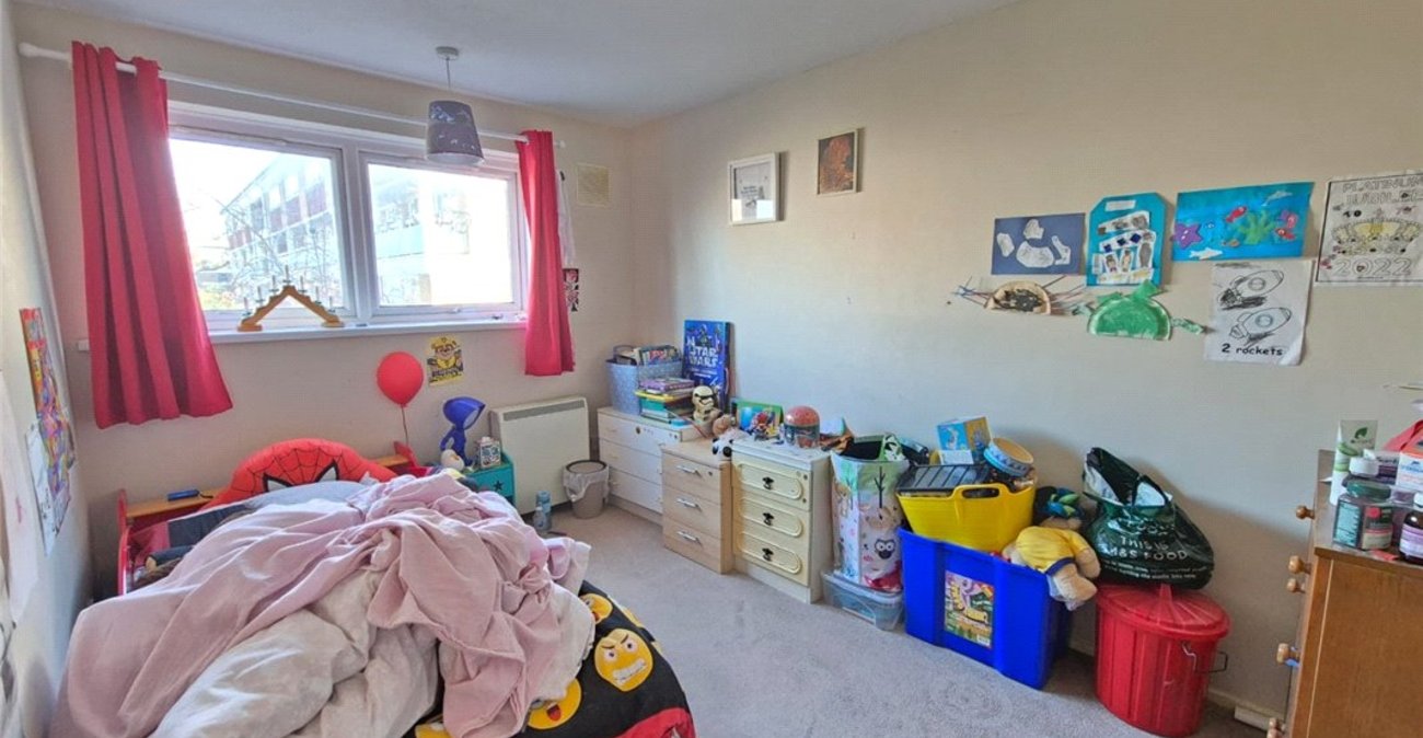 3 bedroom property for sale in St Mary Cray | Robinson Jackson