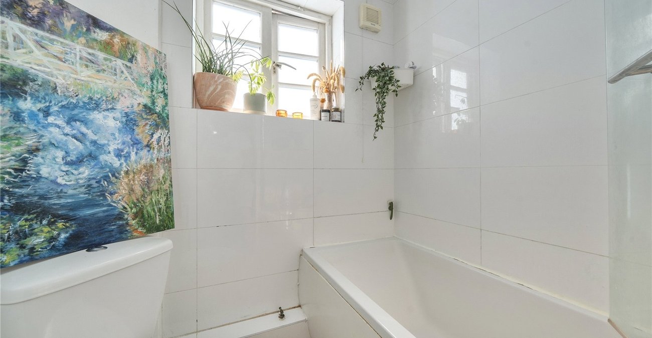 1 bedroom property for sale in Sydenham | Robinson Jackson
