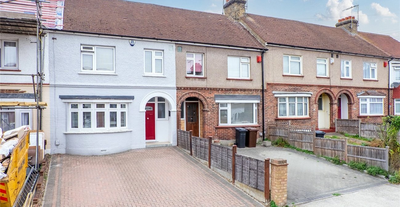 3 bedroom house to rent in Gravesend | Robinson Michael & Jackson
