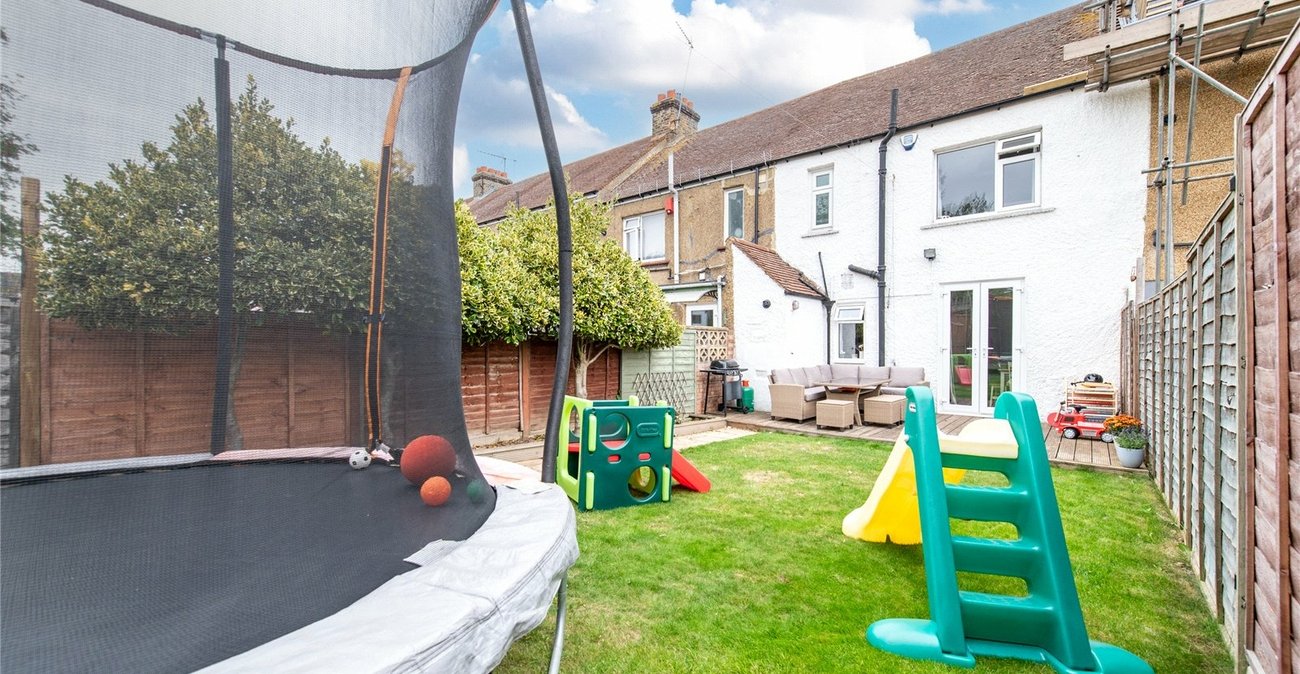 3 bedroom house to rent in Gravesend | Robinson Michael & Jackson