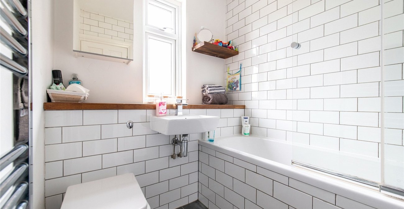 3 bedroom house to rent in Gravesend | Robinson Michael & Jackson