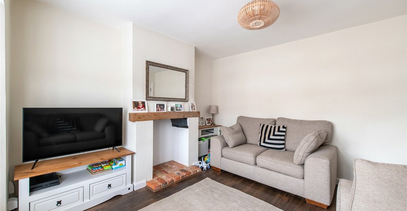 3 bedroom house to rent in Gravesend | Robinson Michael & Jackson