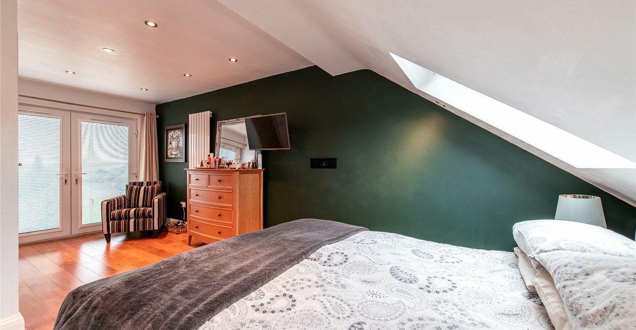 4 bedroom house for sale in Rochester | Robinson Michael & Jackson