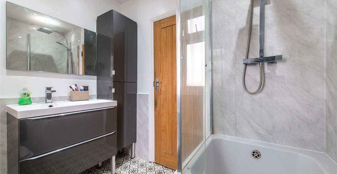 4 bedroom house for sale in Rochester | Robinson Michael & Jackson