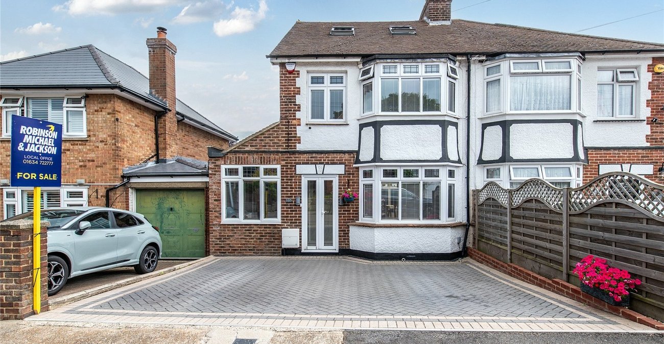 4 bedroom house for sale in Rochester | Robinson Michael & Jackson