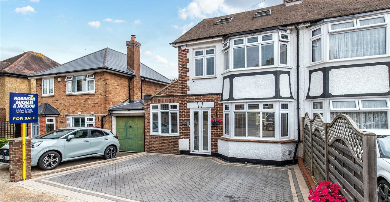 4 bedroom house for sale in Rochester | Robinson Michael & Jackson