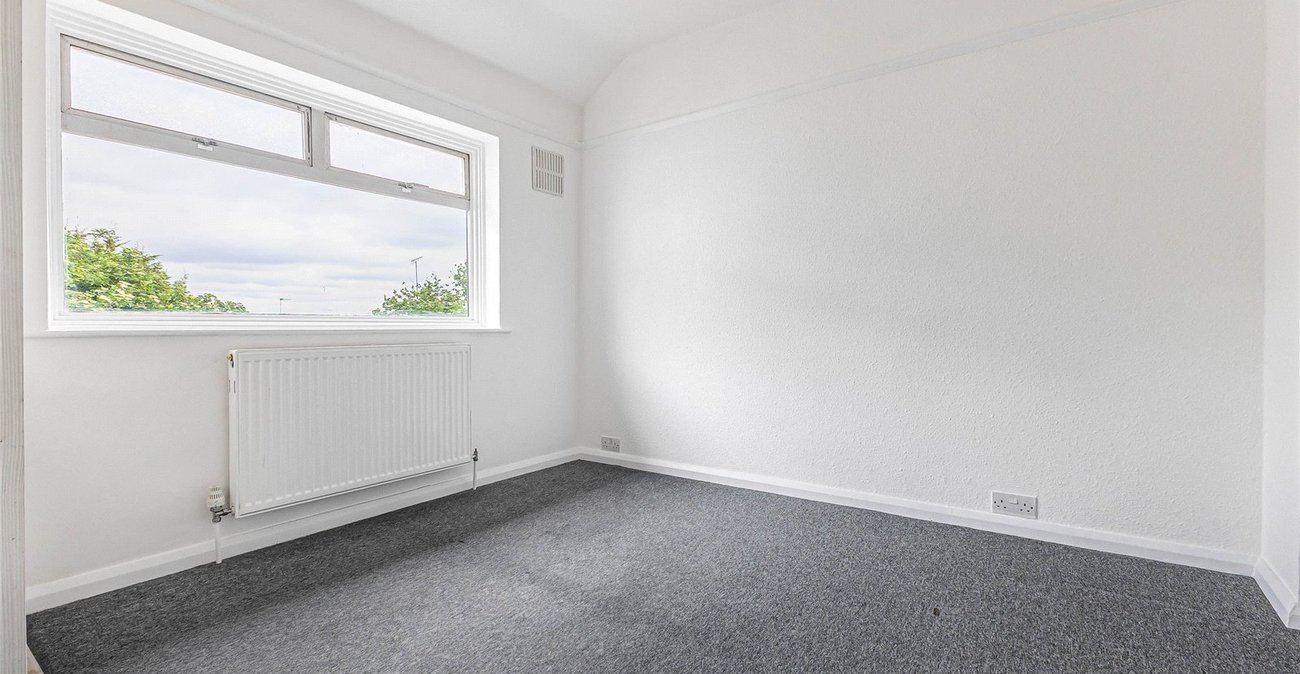 3 bedroom house for sale in Rochester | Robinson Michael & Jackson