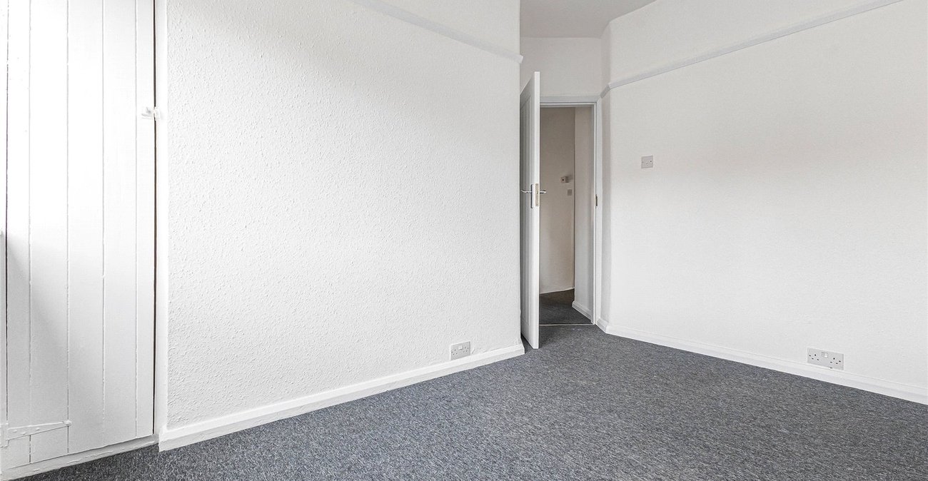 3 bedroom house for sale in Rochester | Robinson Michael & Jackson