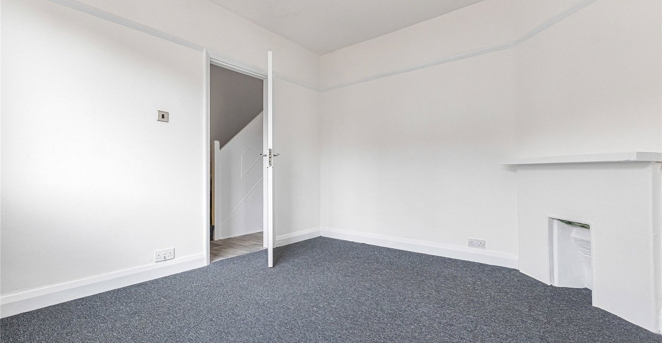 3 bedroom house for sale in Rochester | Robinson Michael & Jackson