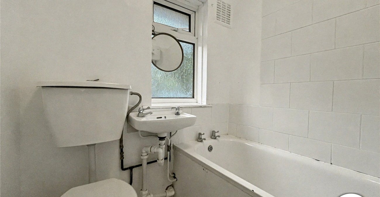 3 bedroom house for sale in Strood | Robinson Michael & Jackson