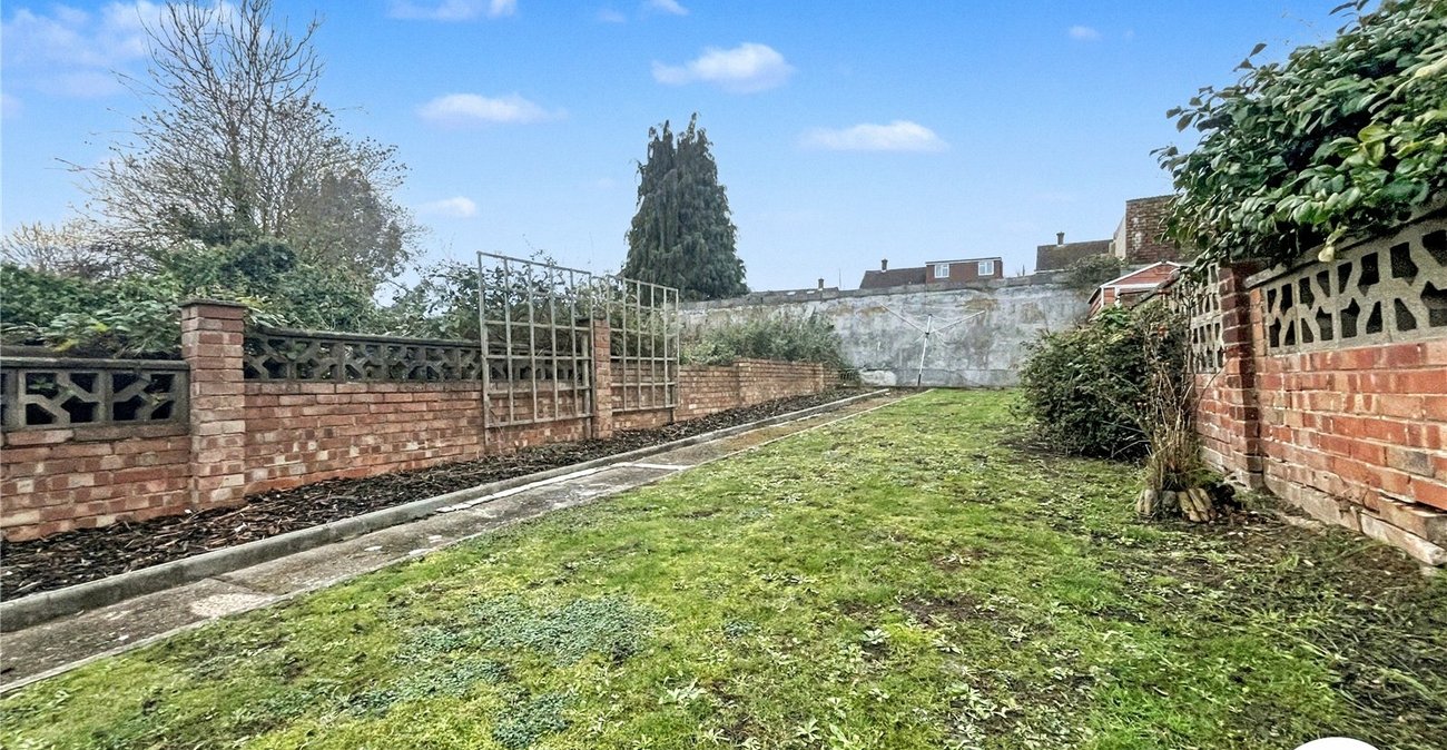 3 bedroom house for sale in Strood | Robinson Michael & Jackson