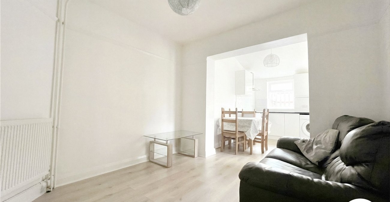 3 bedroom house for sale in Strood | Robinson Michael & Jackson