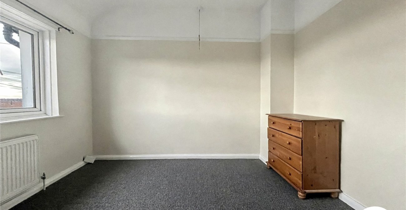 3 bedroom house for sale in Strood | Robinson Michael & Jackson