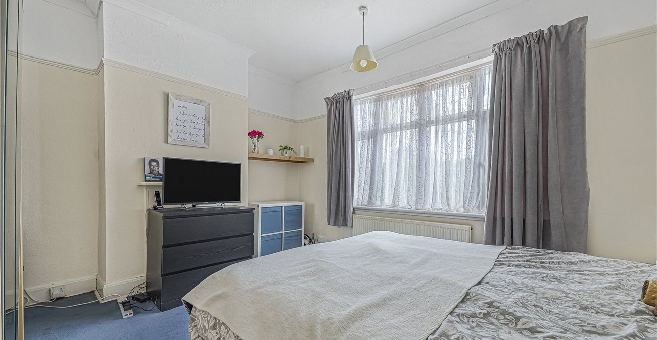 3 bedroom house for sale in Welling | Robinson Jackson