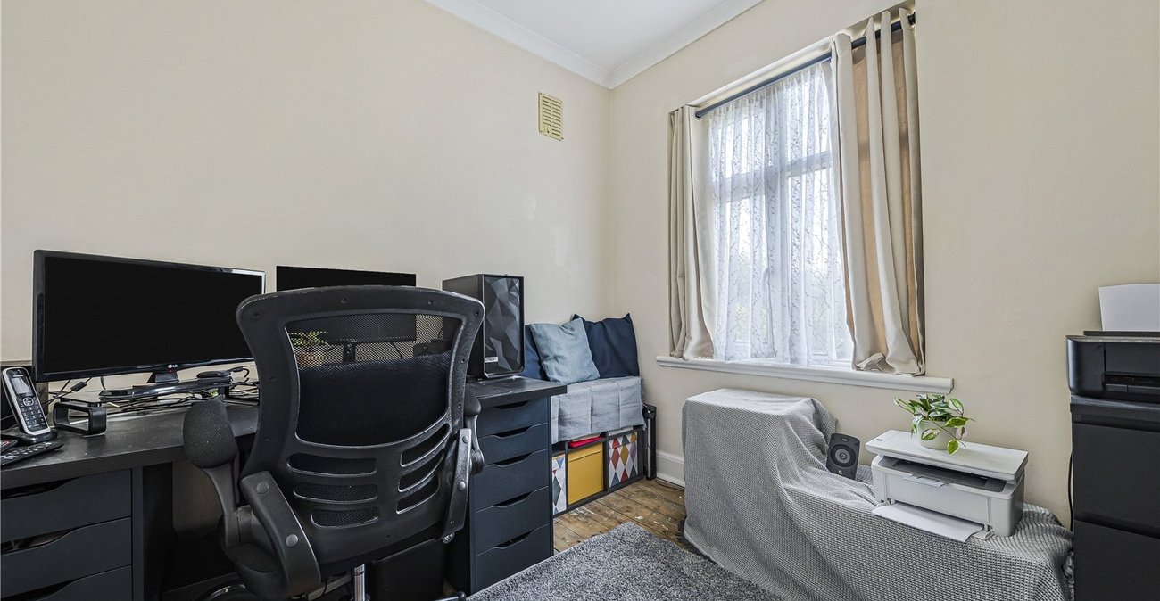 3 bedroom house for sale in Welling | Robinson Jackson