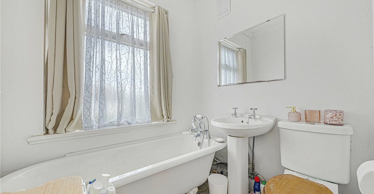 3 bedroom house for sale in Welling | Robinson Jackson