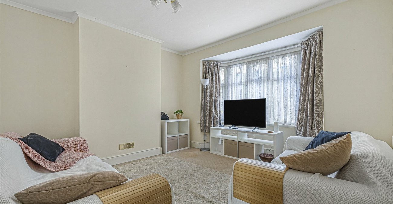 3 bedroom house for sale in Welling | Robinson Jackson