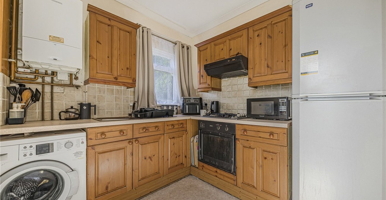 3 bedroom house for sale in Welling | Robinson Jackson
