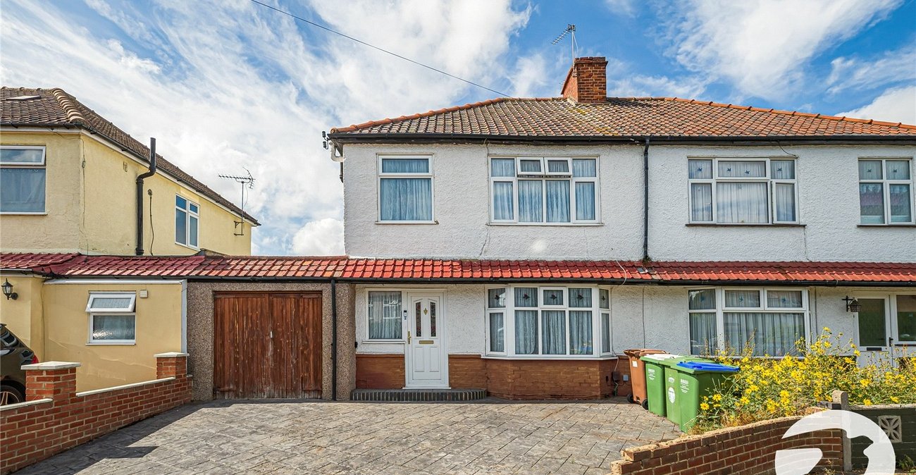 3 bedroom house for sale in Welling | Robinson Jackson