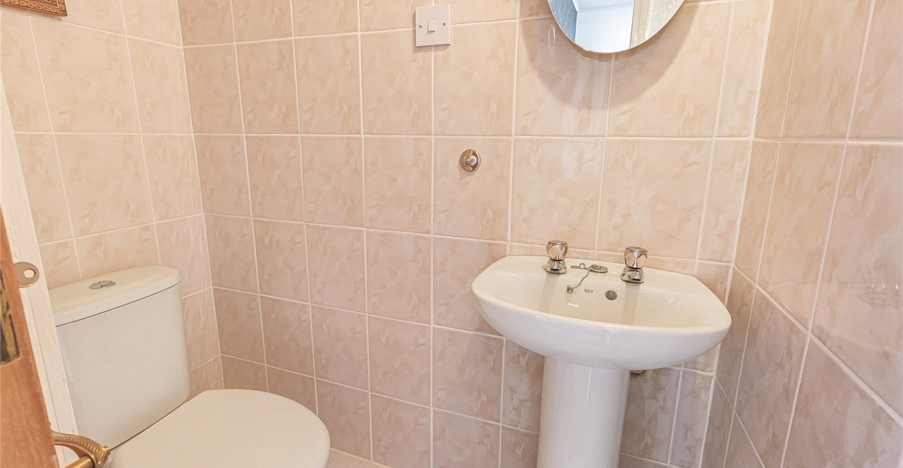 4 bedroom house for sale in Welling | Robinson Jackson