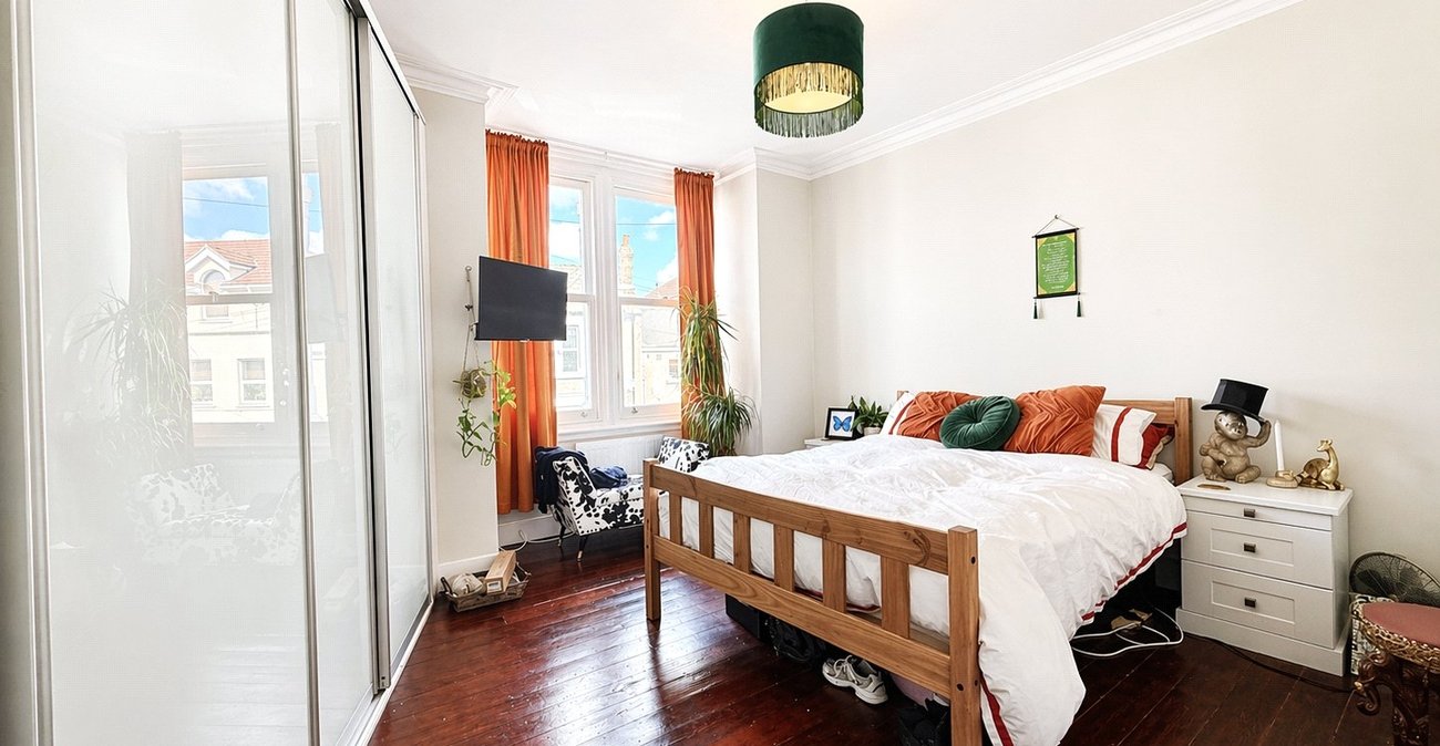 3 bedroom house for sale in Lewisham | Robinson Jackson