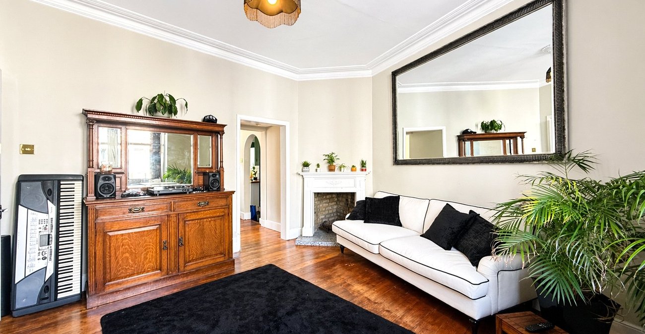 3 bedroom house for sale in Lewisham | Robinson Jackson