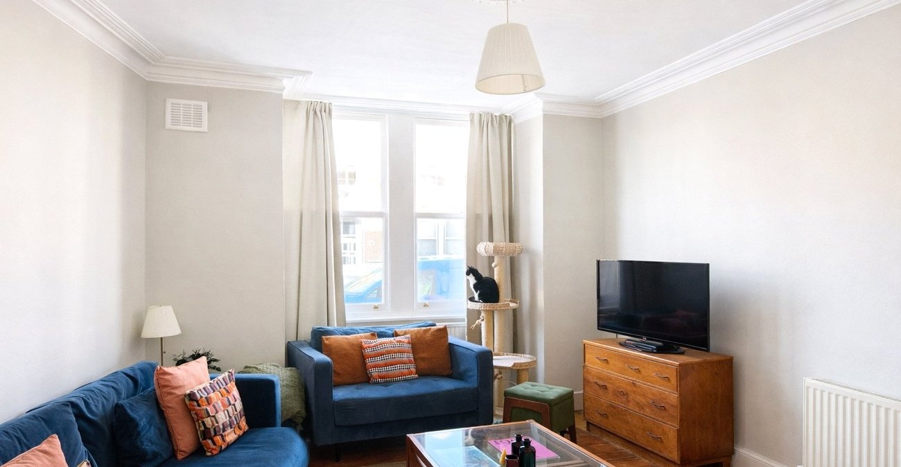 3 bedroom house for sale in Lewisham | Robinson Jackson